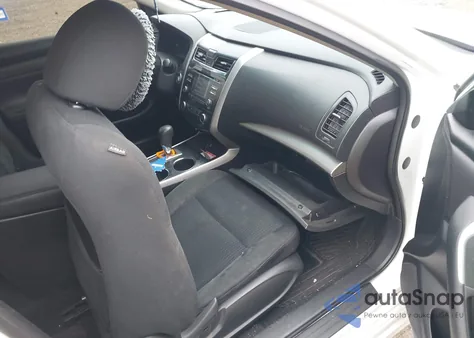 2015 Nissan Altima 2.5 S z USA, uszkodzony, nr VIN 1N4AL3AP5FC468053